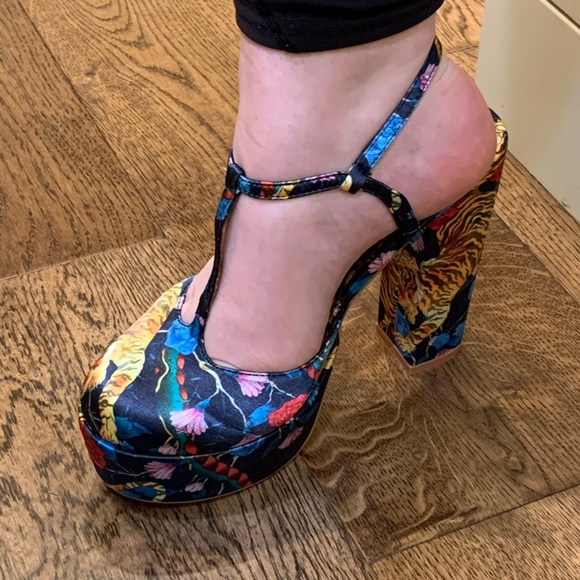 Iron Fist “Tiger Inside Platform” shoes - Picture 2 of 6